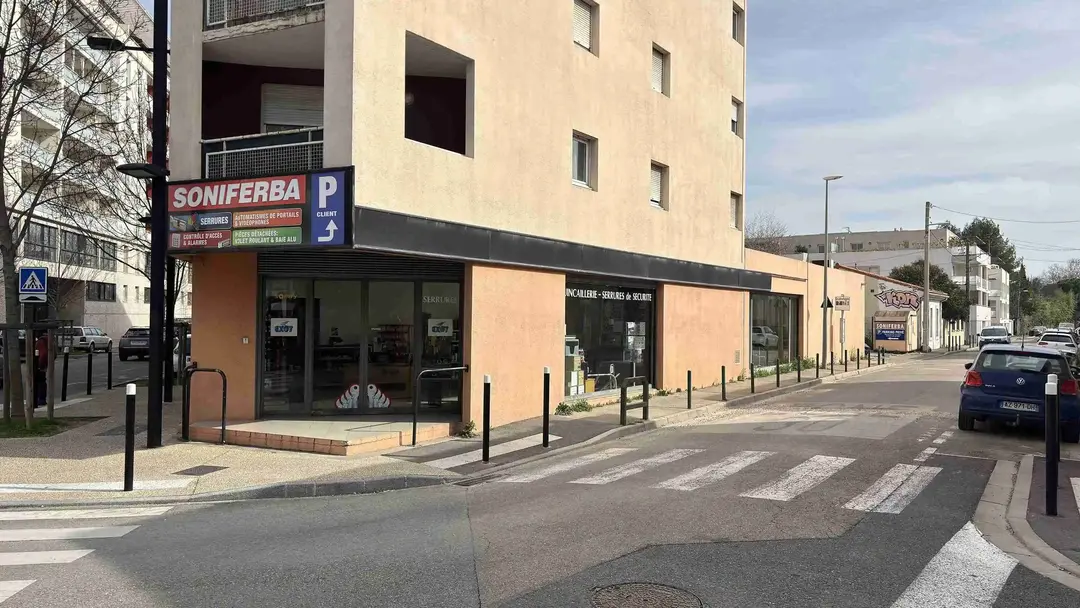 Boutique Soniferba à Nîmes - Extérieur